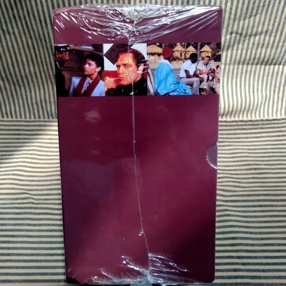 ROOTS: The Next Generation VHS Boxed Set (7 tapes). - Picture 6 of 10